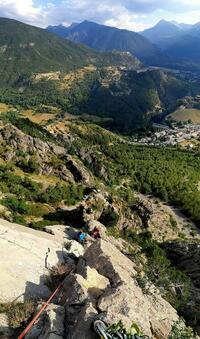 J5: Grande Voie, Paroi des Sallettes, Pilier Gris, 5c P1+ J5: Grande Voie, Paroi des Sallettes, Pilier Gris, 5c P1+