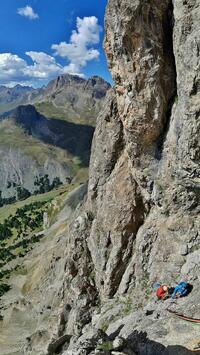 J4: Grande Voie montagne, Aiguillette du Lauzet, voie Davin, 5a P1+ 8-10L J4: Grande Voie montagne, Aiguillette du Lauzet, voie Davin, 5a P1+ 8-10L
